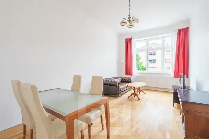 Pronájem bytu 2+1, Praha - Hradčany, Na valech, 79 m2
