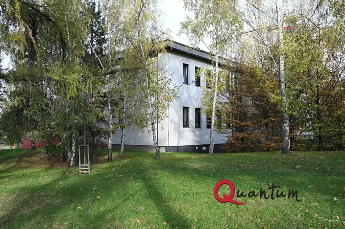 Pronájem skladu, Praha - Strašnice, Slapská, 12 m2
