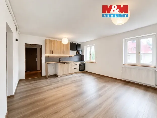 Pronájem bytu 3+1, Kadaň, Obránců míru, 70 m2