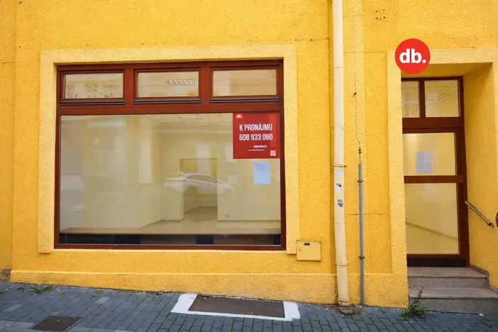 Pronájem obchodního prostoru, Karlovy Vary, Dr. Davida Bechera, 55 m2