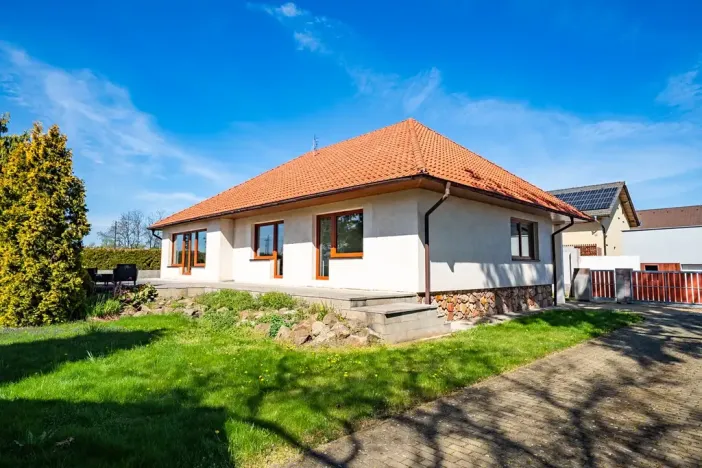 Prodej rodinného domu, Tuřany, 160 m2