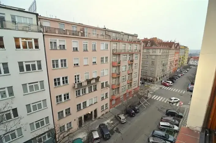 Pronájem bytu 1+kk, Praha - Vinohrady, Hradecká, 37 m2