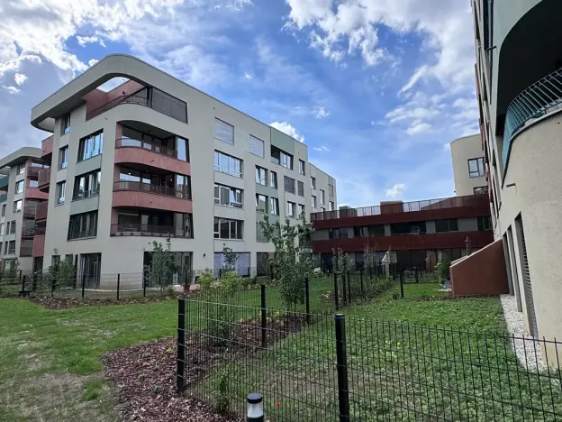 Pronájem bytu 2+kk, Praha - Radlice, U Komína, 49 m2