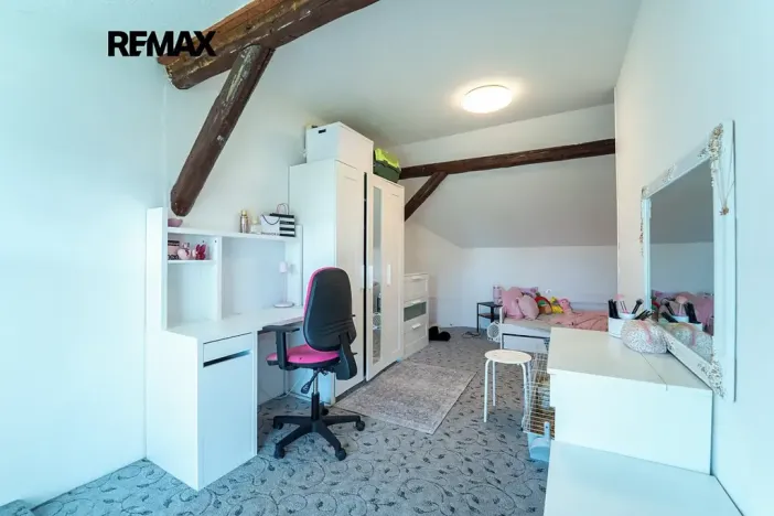 Prodej rodinného domu, Pečky, Pečecká, 140 m2