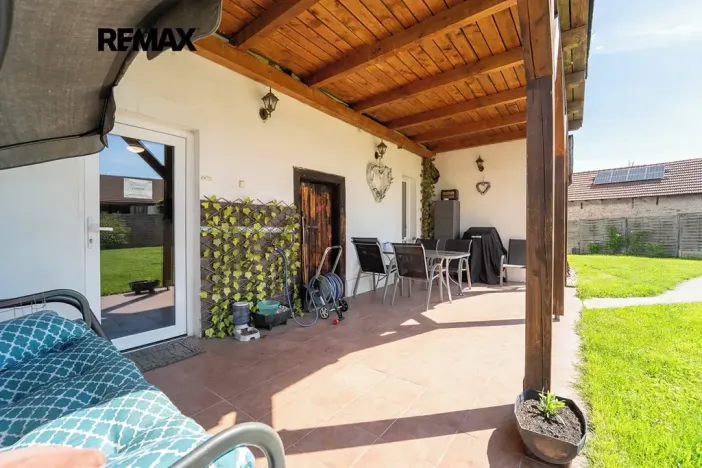 Prodej rodinného domu, Pečky, Pečecká, 140 m2