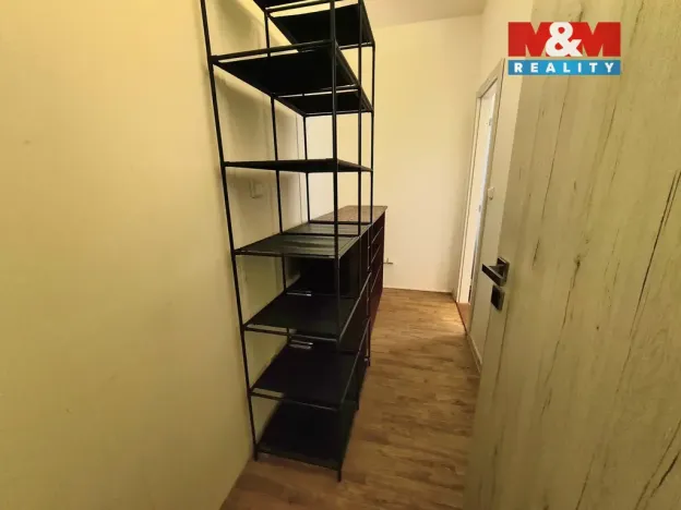 Pronájem bytu 2+1, Kladno, Na stráni, 57 m2