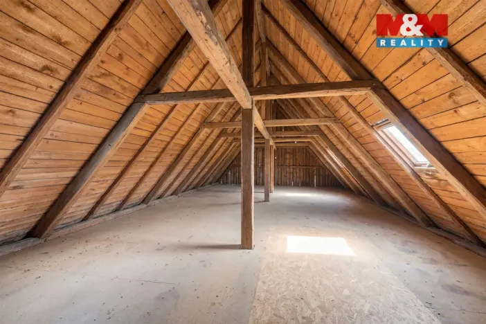 Prodej chalupy, Arnoltice, 168 m2