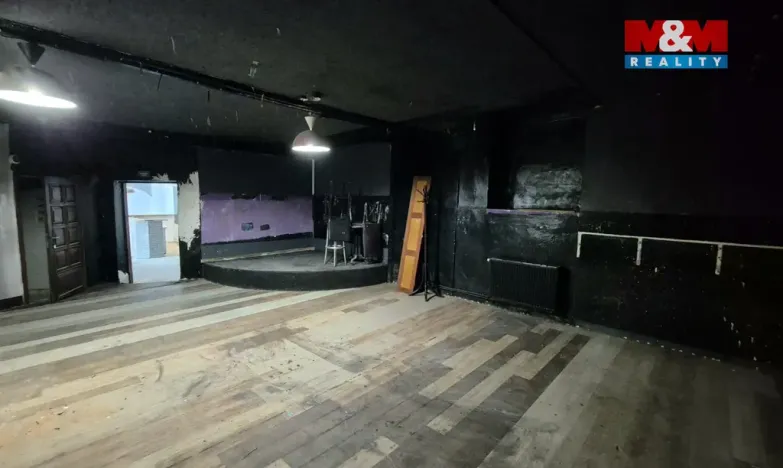 Pronájem obchodního prostoru, Kladno, T. G. Masaryka, 157 m2