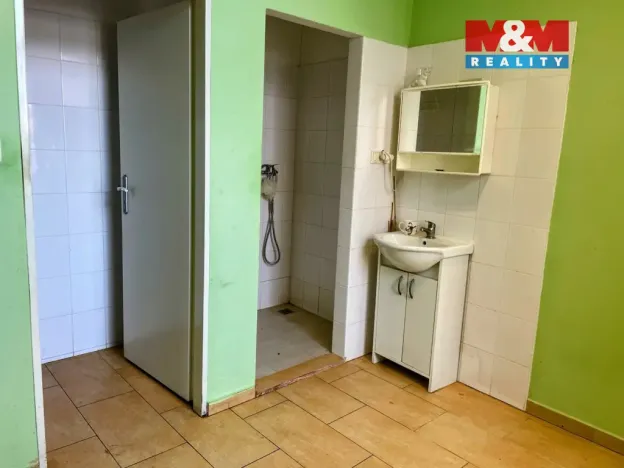 Pronájem obchodního prostoru, Nový Bor, B. Egermanna, 140 m2