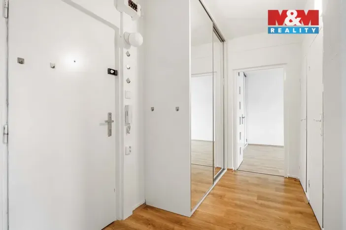 Prodej bytu 2+1, Ústí nad Labem - Severní Terasa, Oblá, 62 m2