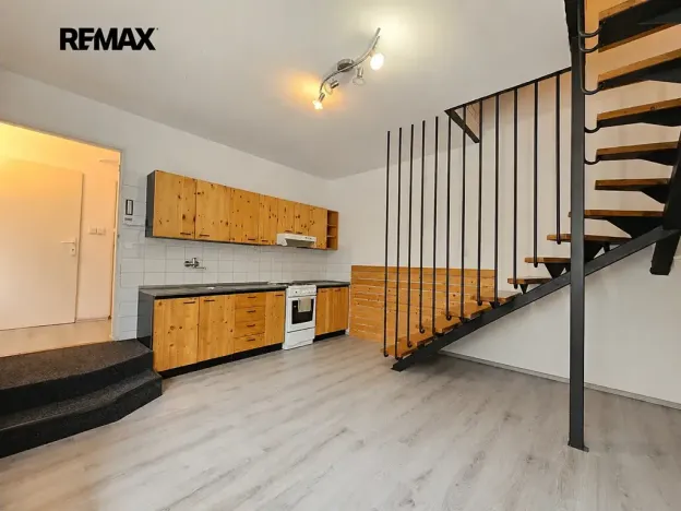 Prodej rodinného domu, Jesenice, Na Spojce, 154 m2