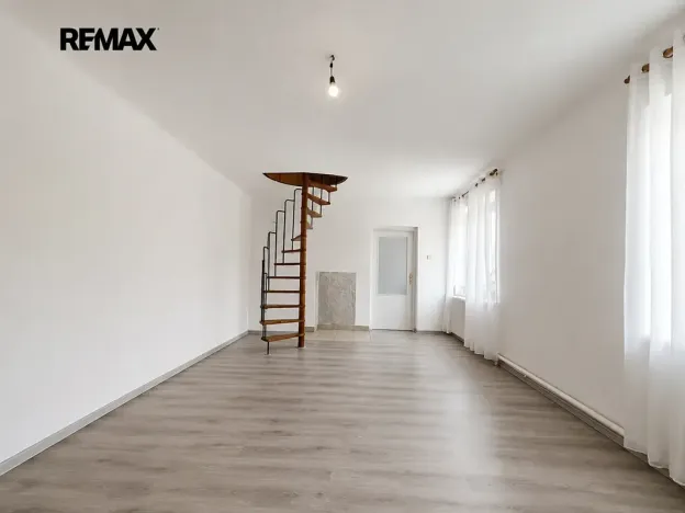 Prodej rodinného domu, Jesenice, Na Spojce, 154 m2