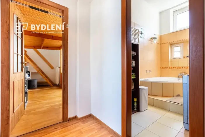 Pronájem bytu 3+kk, Ústí nad Labem, Elišky Krásnohorské, 74 m2
