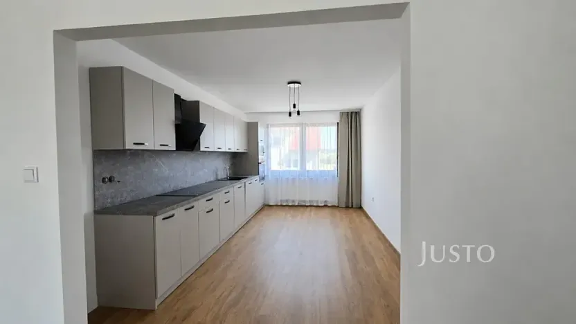 Pronájem bytu 3+kk, Písek, Novodvorská, 72 m2