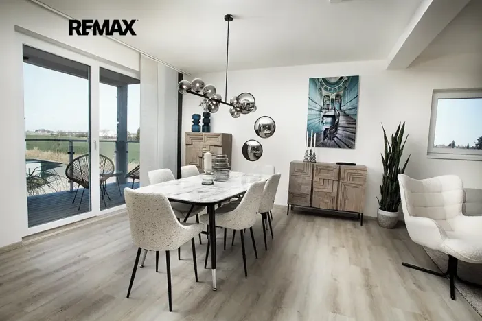 Prodej bytu 2+kk, Hradec Králové, Meruňková, 82 m2