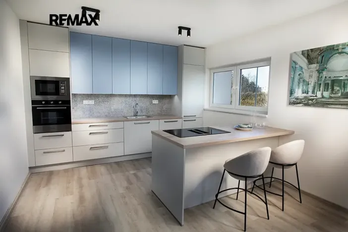 Prodej bytu 2+kk, Hradec Králové, Meruňková, 82 m2
