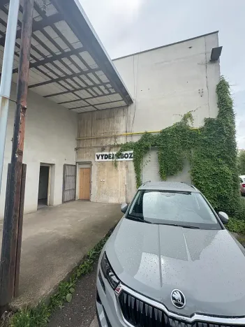 Pronájem skladu, Praha - Kunratice, Dobronická, 790 m2
