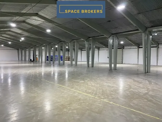 Pronájem skladu, Luštěnice, 2000 m2