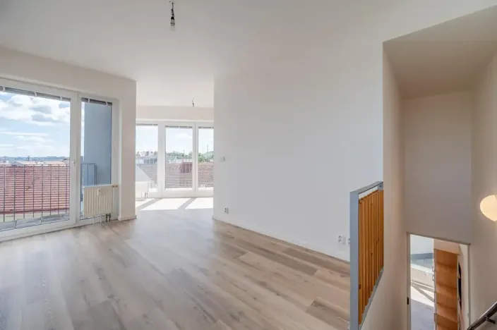 Prodej bytu 3+kk, Praha - Vysočany, Skloněná, 74 m2