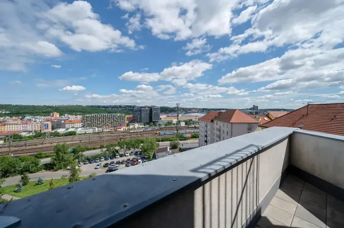 Prodej bytu 3+kk, Praha - Vysočany, Skloněná, 74 m2