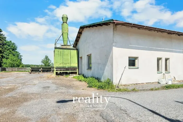 Pronájem komerční nemovitosti, Hladov, 3500 m2