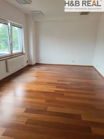 Pronájem kanceláře, Zlín, 28 m2