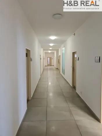 Pronájem kanceláře, Zlín, 28 m2