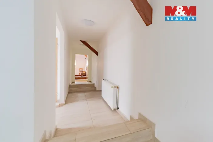 Pronájem atypického bytu, Sokolov, Staré náměstí, 200 m2