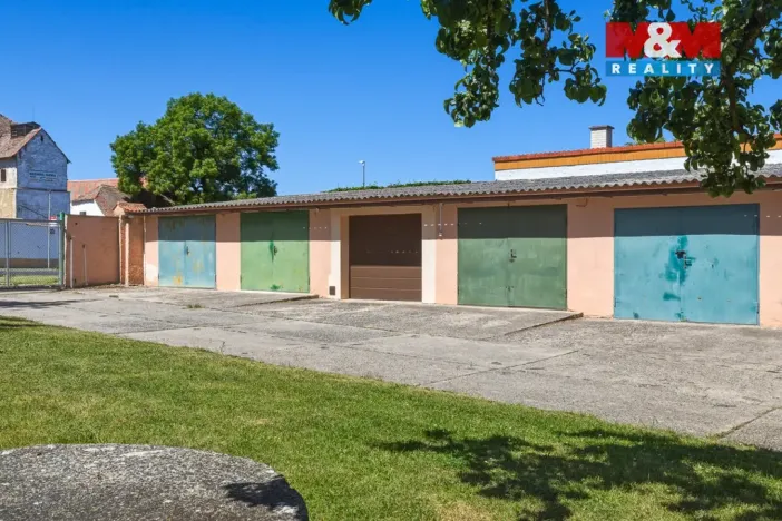Prodej bytu 3+1, Slavětín, Nádražní, 64 m2