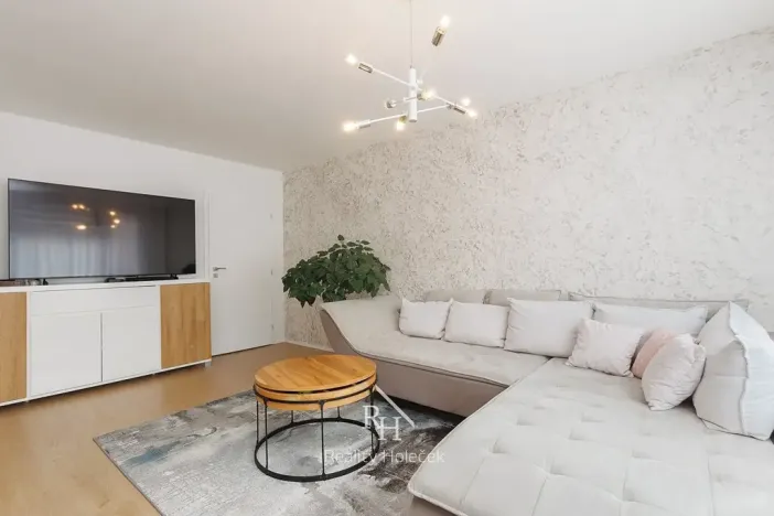 Prodej bytu 3+kk, Kladno, Italská, 69 m2