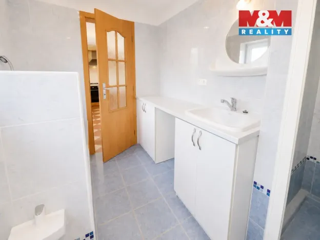 Prodej rodinného domu, Svárov, K Podkozí, 280 m2