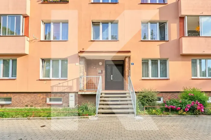 Prodej bytu 3+1, Karlovy Vary, Klínovecká, 86 m2