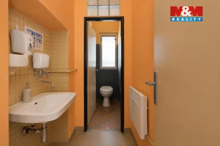 Pronájem obchodního prostoru, Havlíčkův Brod, Havířská, 111 m2