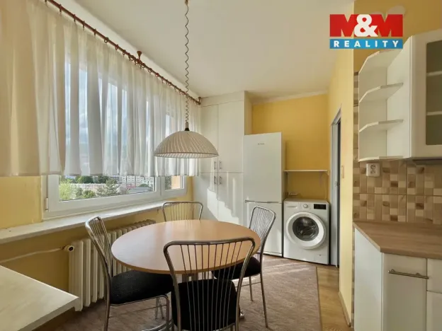 Prodej bytu 3+1, Meziboří, Nad parkem, 78 m2
