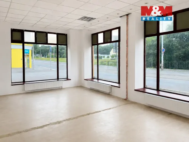 Pronájem obchodního prostoru, Ostrava, 28. října, 62 m2