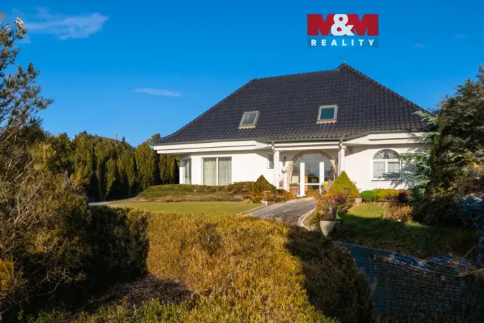 Prodej rodinného domu, Třebestovice, V zákruží, 280 m2