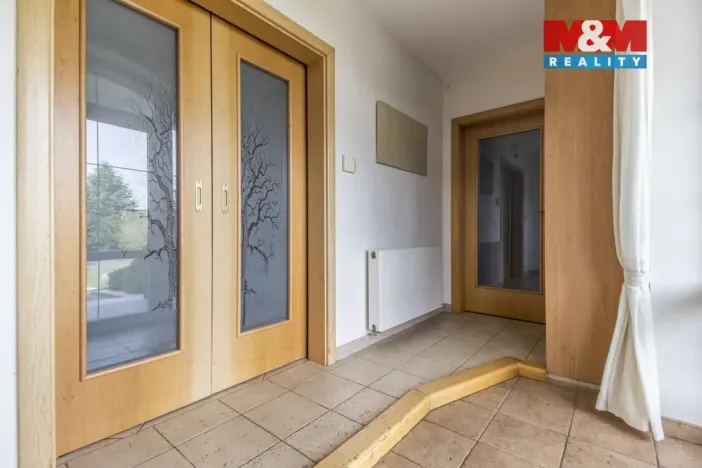 Prodej rodinného domu, Třebestovice, V zákruží, 280 m2