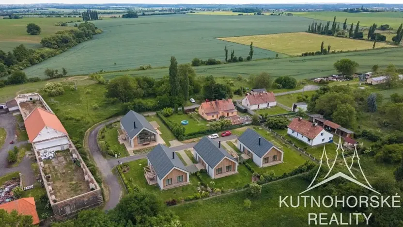 Prodej pozemku pro bydlení, Žleby, 3643 m2