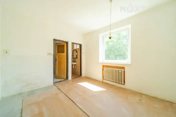 Prodej rodinného domu, Karviná, nám. Ondry Foltýna, 180 m2