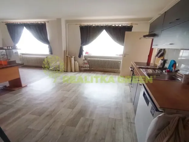 Pronájem bytu 3+kk, Soběslav, náměstí Republiky, 90 m2