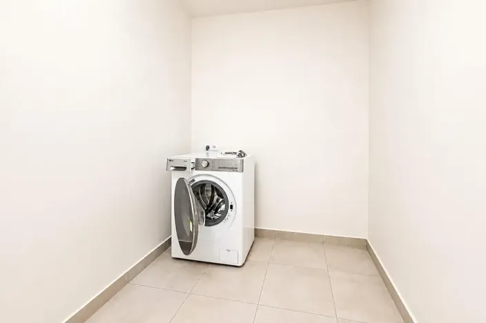 Pronájem bytu 2+kk, Praha - Hloubětín, Poděbradská, 52 m2
