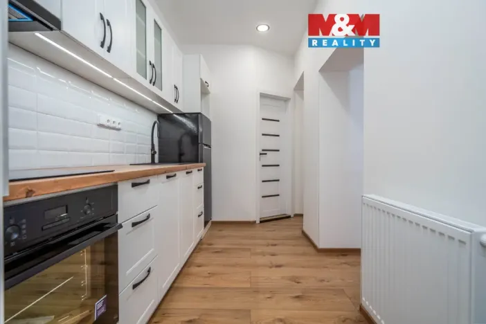 Prodej bytu 2+1, Praha - Dejvice, Kafkova, 43 m2