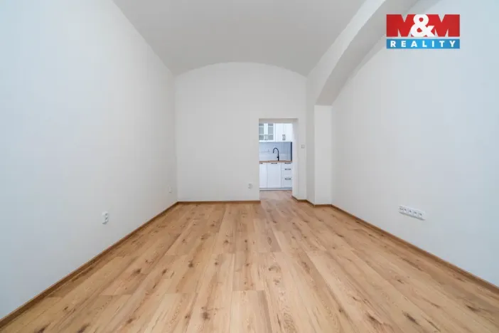 Prodej bytu 2+1, Praha - Dejvice, Kafkova, 43 m2