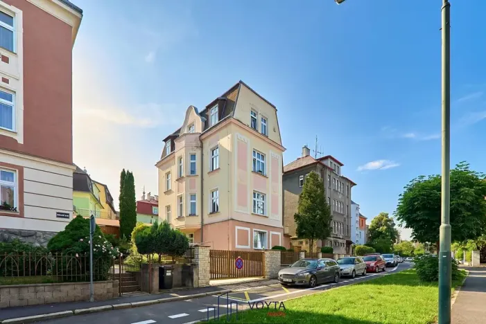 Prodej bytu 2+1, Karlovy Vary, Anglická, 48 m2