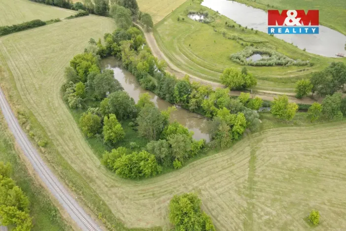 Prodej pole, Uherský Brod, 572 m2