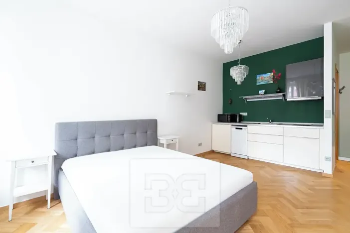 Pronájem bytu 1+kk, Praha - Nové Město, Soukenická, 30 m2