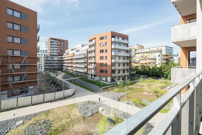 Pronájem bytu 2+kk, Praha - Vysočany, Poděbradská, 51 m2