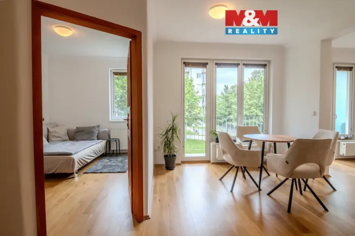 Pronájem bytu 2+kk, Praha, Názovská, 50 m2