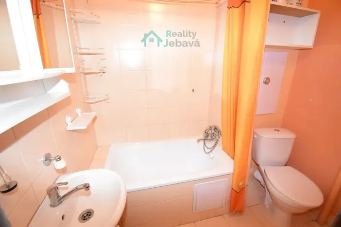 Pronájem bytu 1+1, Chrudim, U Stadionu, 36 m2