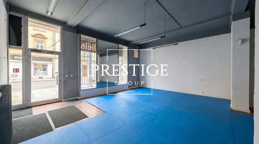 Pronájem obchodního prostoru, Praha - Košíře, Plzeňská, 78 m2
